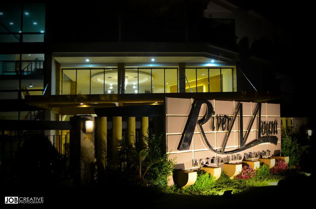 Rivermount Hotel y Resort Sarrat Exterior foto