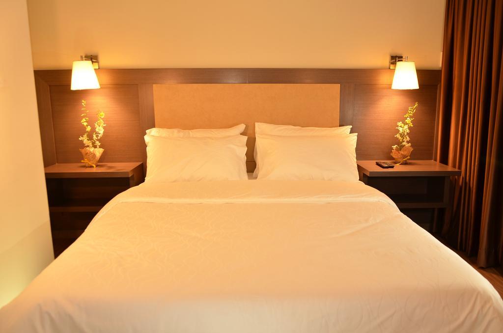 Rivermount Hotel y Resort Sarrat Exterior foto