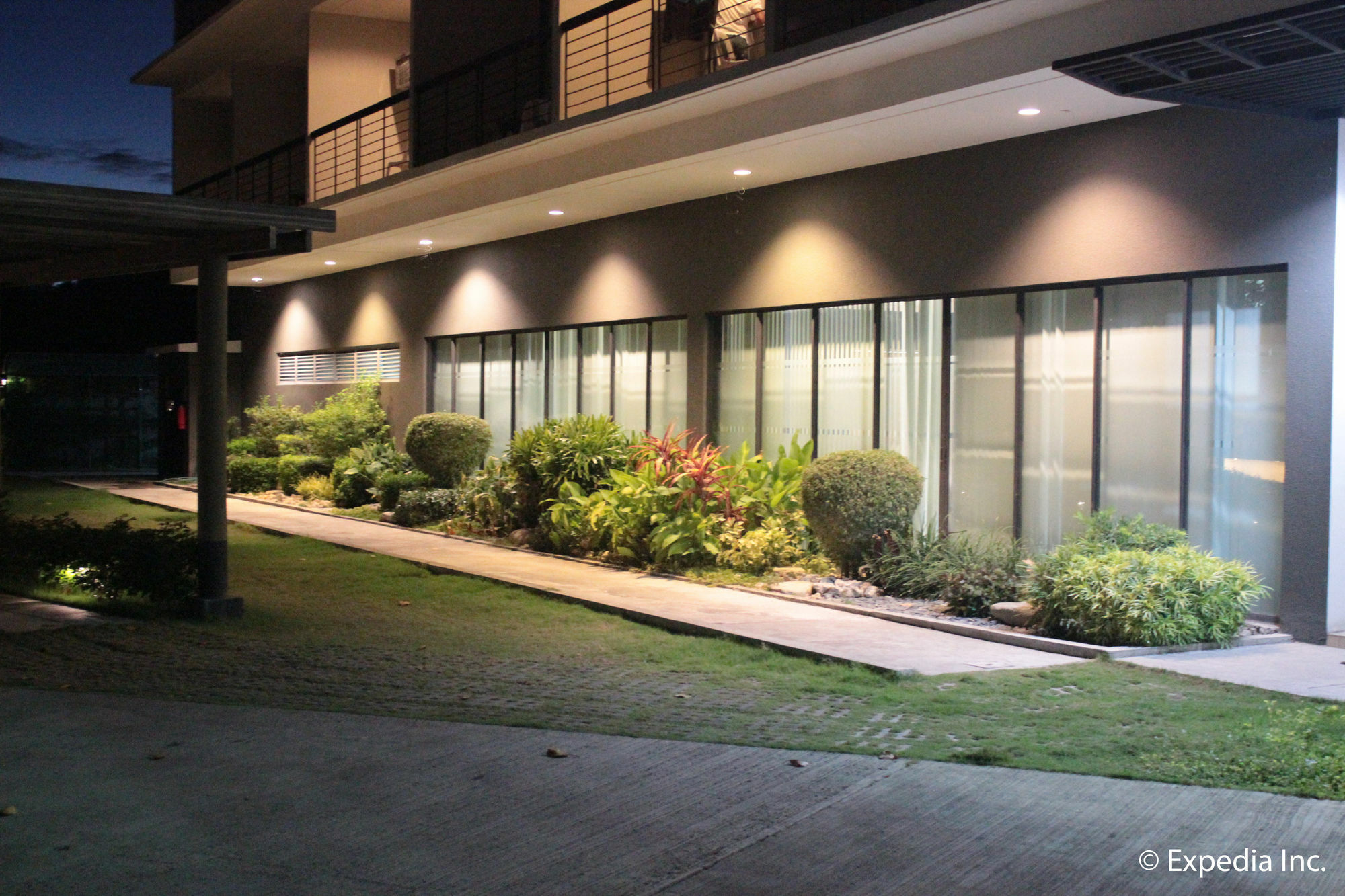 Rivermount Hotel y Resort Sarrat Exterior foto